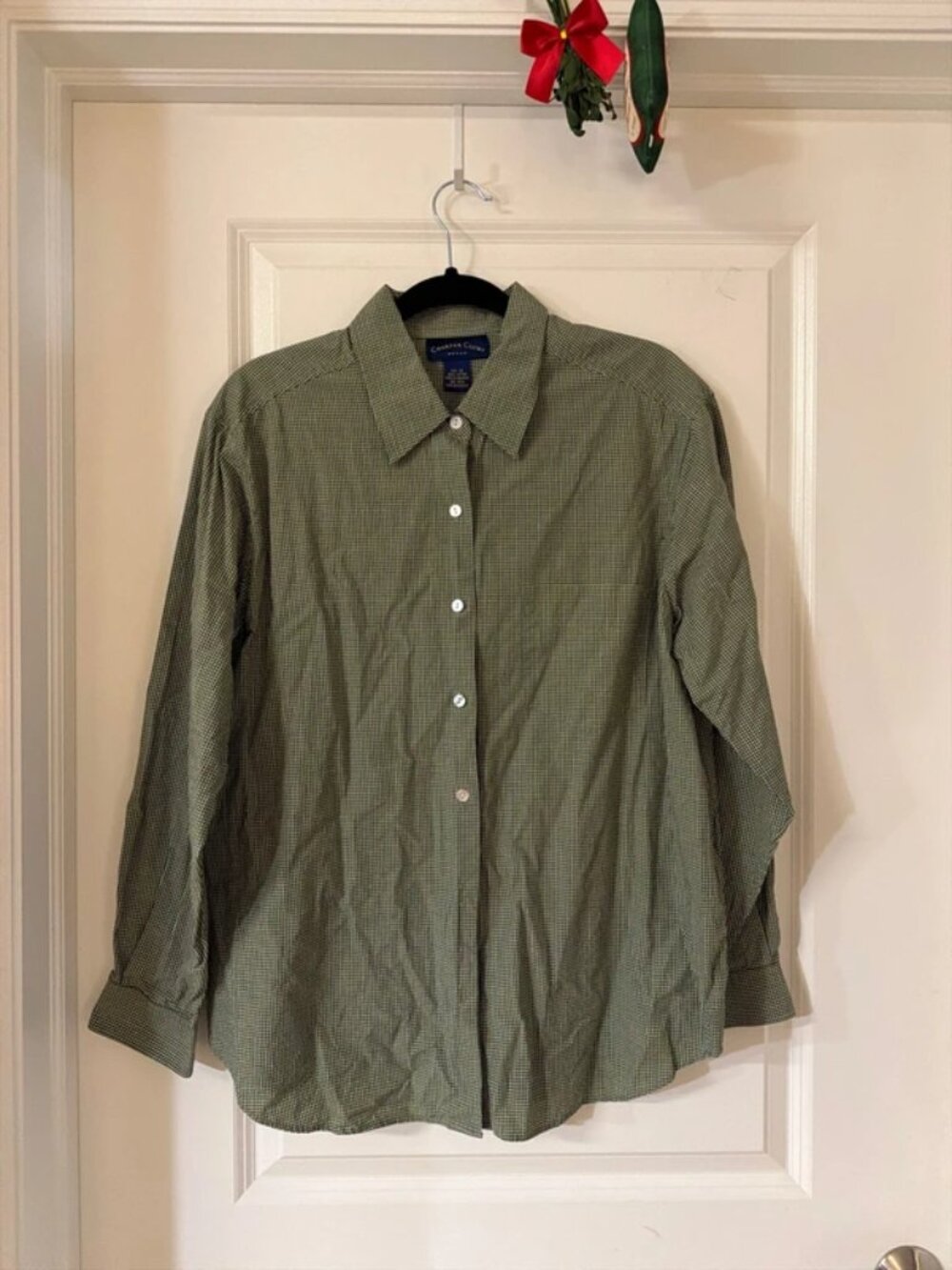 Women’s button down shirt, green checkered, size 1X.